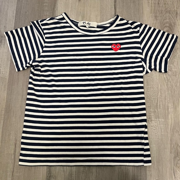 Comme des Garcons PLAY Tops - PLAY Comme des Garçons Navy White Striped T-shirt  red heart patch logo-L-EUC